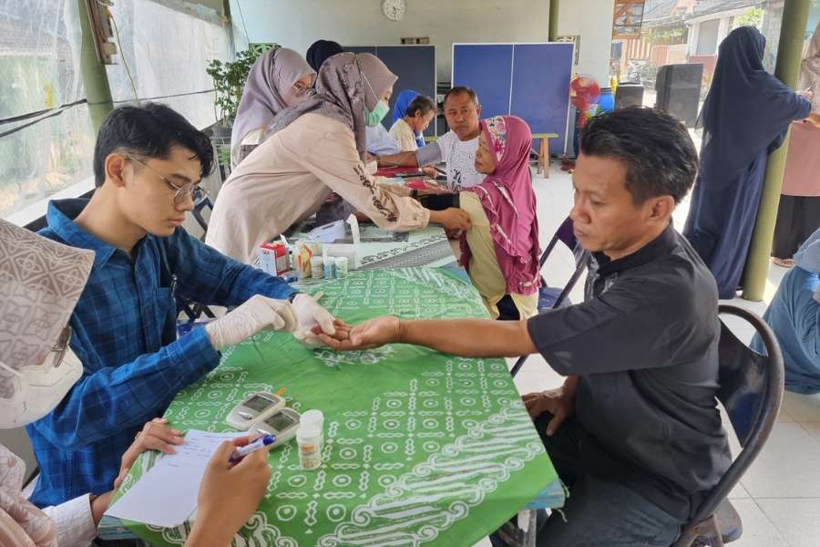 Peduli Kesehatan di Lingkungan Warga Roto Kenongo Asri RT.83